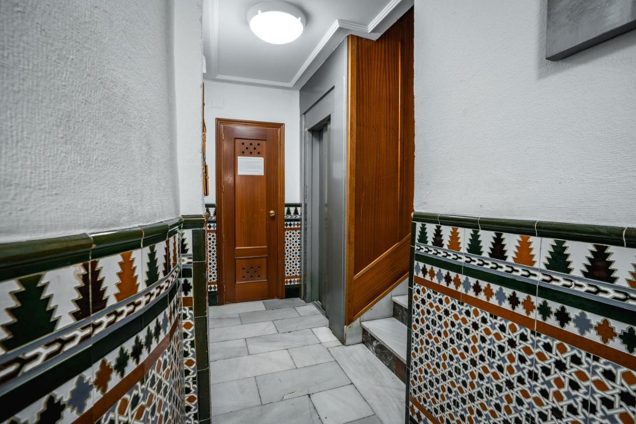 Qh Ayuntamiento 02 Apartment Granada Exterior photo